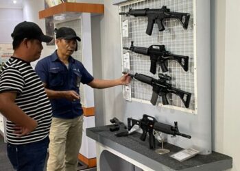 Ketua Perbakin Tanjab Timur Berkunjung ke PT Pindad
