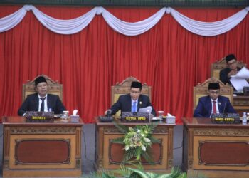 DPRD Tanjab Timur Gelar Paripurna Mendengarkan Pidato Kenegaraan Presiden RI Joko Widodo : Kita Bisa Raih Indonesia Emas 2045