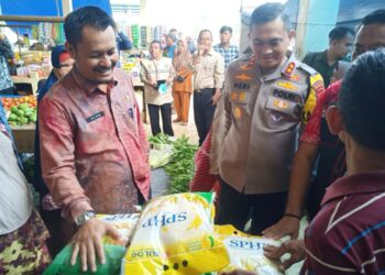 Kadis Ketahanan Pangan Bersama Kapolres Dan Satgas Pangan Lakukan Sidak Pasar