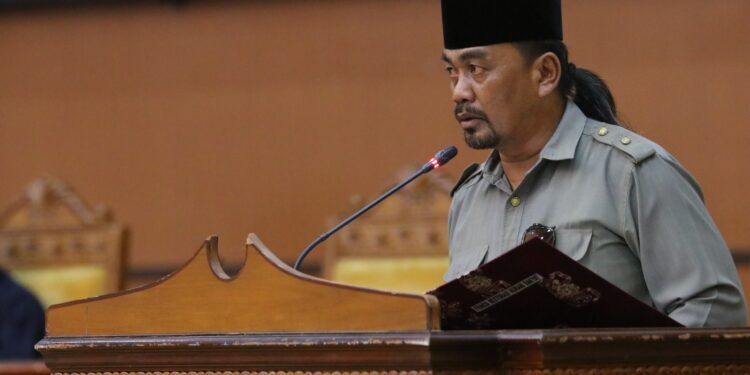Paripurna DPRD Tanjabtim Fraksi RNR Cecar 9 Pertanyaan Terhadap Eksekutif