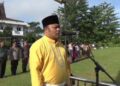 Wakil Bupati Tanjab Timur, H. Robby Nahliyansyah, menjadi pembina upacara pada Hardiknas