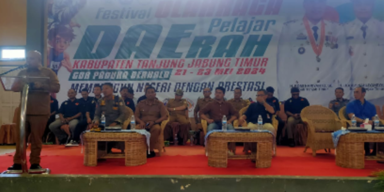 Wabup Robby Buka Festival Olahraga Tingkat Pelajar