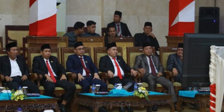 Ketua DPRD Kabupaten Tanjung Jabung Timur, Mahrup, S.E. menghadiri upacara peringatan Hari Ulang Tahun Kemerdekaan Republik Indonesia Ke- 79 Tahun