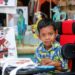 Siswa SLB Ikut Meriahkan Peparnas XVII, Tegar Lukis Maskot Kebo Bule Dengan Mulut