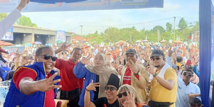 Masyarakat Desa sembubuk Bersama SBMI Gelar Hari ke-2 Event Dihadiri Paslon Bupati Dan Wakil Bupati Muaro Jambi