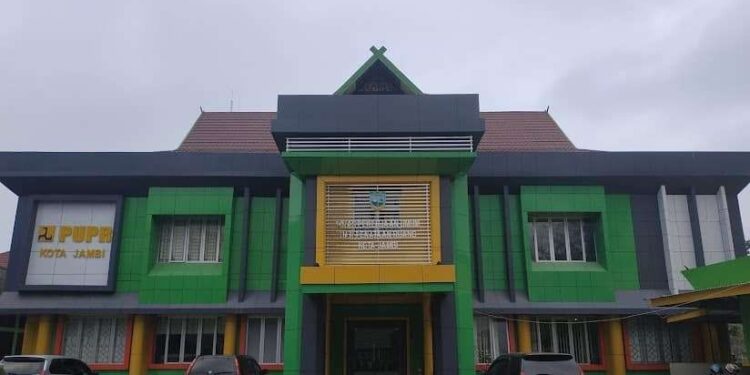 “Uang Negara Sia-sia, Kajian Sungai Cuma Ganti Sampul!”