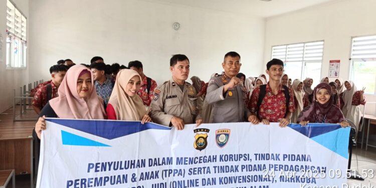 Dit Binmas Polda Jambi Gencarkan Penyuluhan di Sekolah, AKBP Dr. Dadang : “Kalian Harapan Bangsa, Jangan Tergoda Narkoba