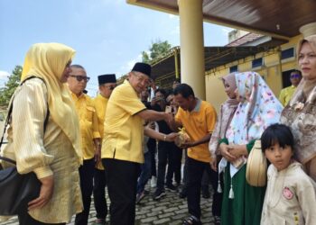 Golkar Jambi Tebar Kepedulian, Cek Endra Salurkan Daging Kurban di Iduladha 1446 H