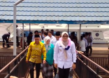 Kunjungi Masyarakat Sungai Tawar, Bupati Dillah Disambut Hangat