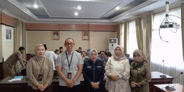 RDP Digelar, DPRD Minta Kepastian Normalisasi Mobile Banking Bank Jambi