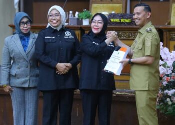 Dewan Perwakilan Rakyat Daerah (DPRD) Kabupaten Tanjung Jabung Timur (Tanjab Timur) menggelar Rapat Paripurna dengan agenda penyampaian Laporan Keterangan Pertanggungjawaban (LKPJ) Bupati Tahun Anggaran 2025